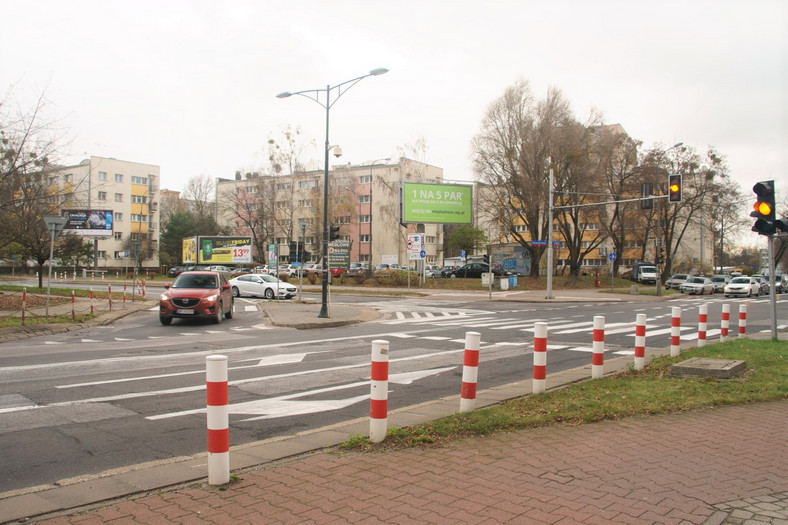 Skrzyżowanie ulic Rudnickiego i Kochanowskiego w Warszawie