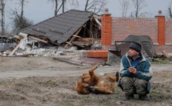 Najpotężniejsza broń w wojnie ukraińskiej? Telefon komórkowy [OPINIA]