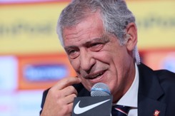 Santos wrócił na razie do Portugalii, w PZPN rozmowy na temat sztabu