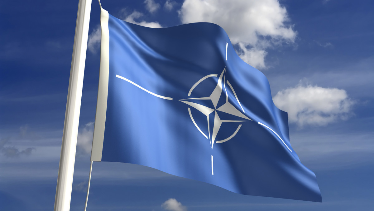 NATO dziś skrytykowało rozmieszczenie przez Rosję przeciwokrętowych pocisków rakietowych w obwodzie kaliningradzkim, określając to jako "agresywną militarną pozę". Sojusz wezwał do dialogu mającego na celu przeciwdziałanie eskalacji napięć.