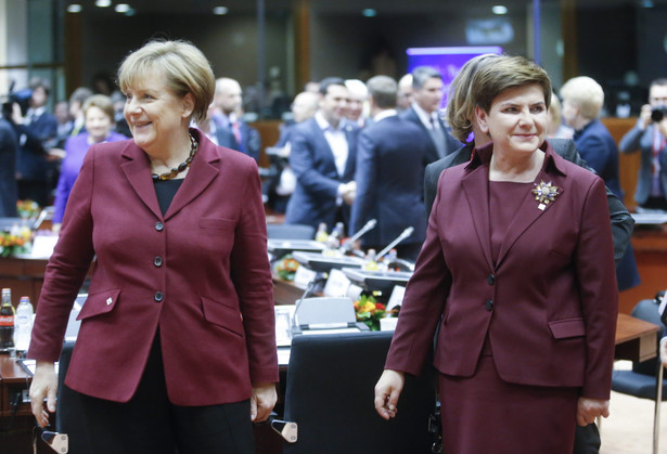 Angela Merkel i Beata Szydłlo , EPA/OLIVIER HOSLET Dostawca: PAP/EPA.