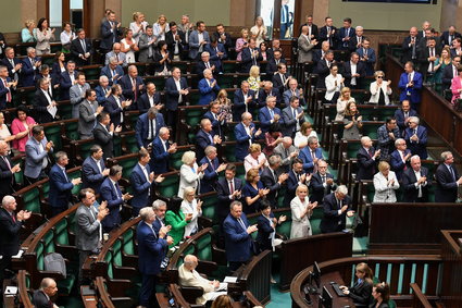 Posłowie chcą podwyżek. Skarżą się na inflację. "Są naprawdę potrzebne"