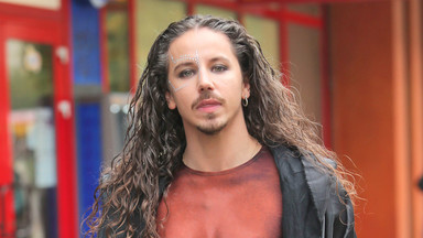 Michał Szpak ostro o Kościele: to miotanie się i próba złapania własnego ogona