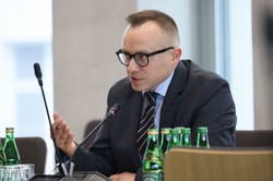 Jak wyhamować inflację? Wiceminister Soboń ma plan