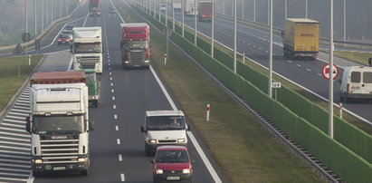 Skandal! Podnoszą cenę za przejazd autostradą