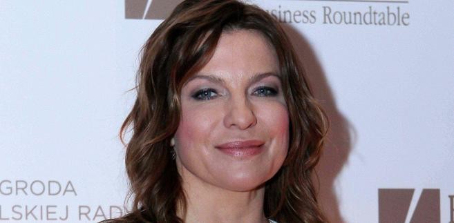 <b>Aldona Wejchert</b><br>Absolwentka handlu zagranicznego na SGH i angielskiego London Business School. Wdowa po Janie Wejchercie, założycielu koncernu ITI.<br>Zasiada w Radzie Nadzorczej TVN i działa w fundacji TVN 'Nie jesteś sam'. <br>
<b>Jej majątek szacuje się na ponad 2 miliardy złotych.</b>