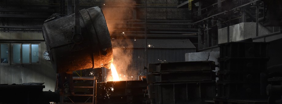 Hala odlewni krakowskiego Metalodlewu na terenie huty ArcelorMittal Poland w Krakowie