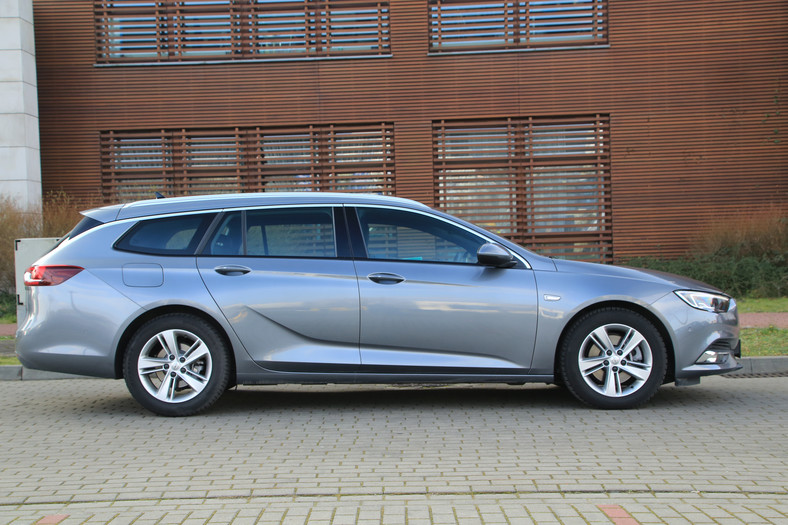 Opel Insignia Sports Tourer 2.0 D 170 KM aut.