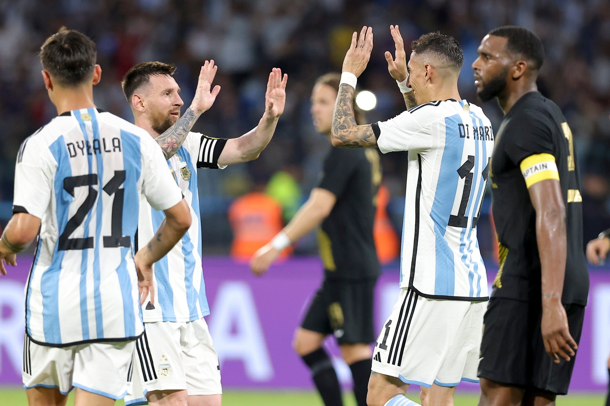 Argentínsky futbalista Lionel Messi zaznamenal 100. gól v kariére v národnom drese.