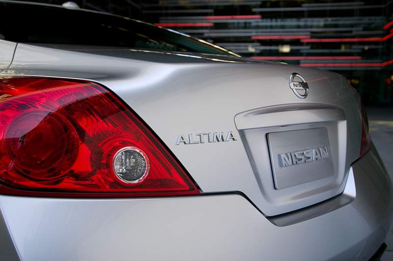 Nissan Altima Coupe – elegancki Japończyk dla Amerykanów