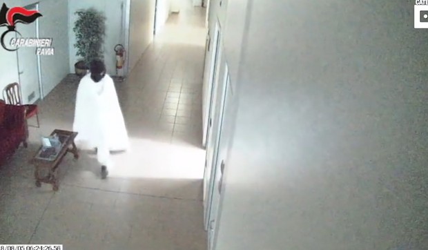 YT_lopov_obucen_kao_duh_krade_umetnicka_dela_blic_vesti_unsafe_mr4