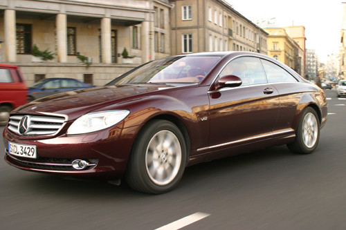 Mercedes CL 600 - On naprawdę jest taki długi