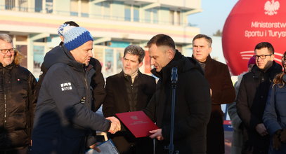 Nitras nie żałował pieniędzy. Wieść o milionach przekazał z Trzaskowskim