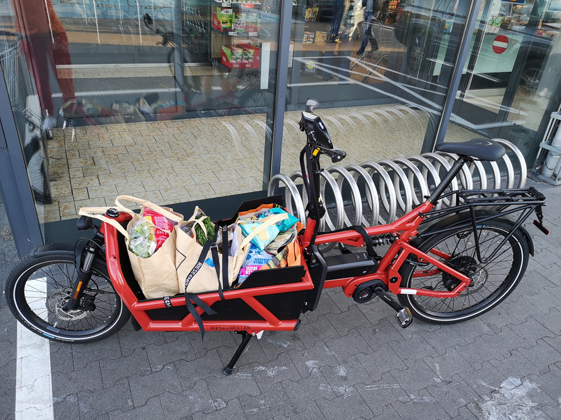 rower cargo z zakupami