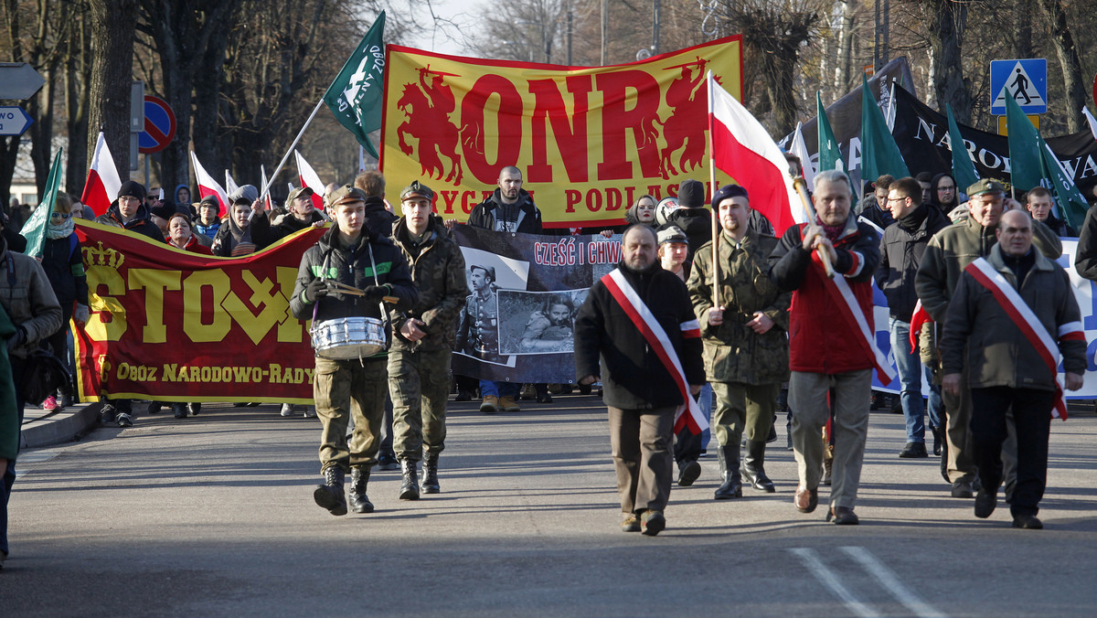 HAJNÓWKA I MARSZ PAMIĘCI ŻOŁNIERZY WYKLĘTYCH (uczestnicy marszu)