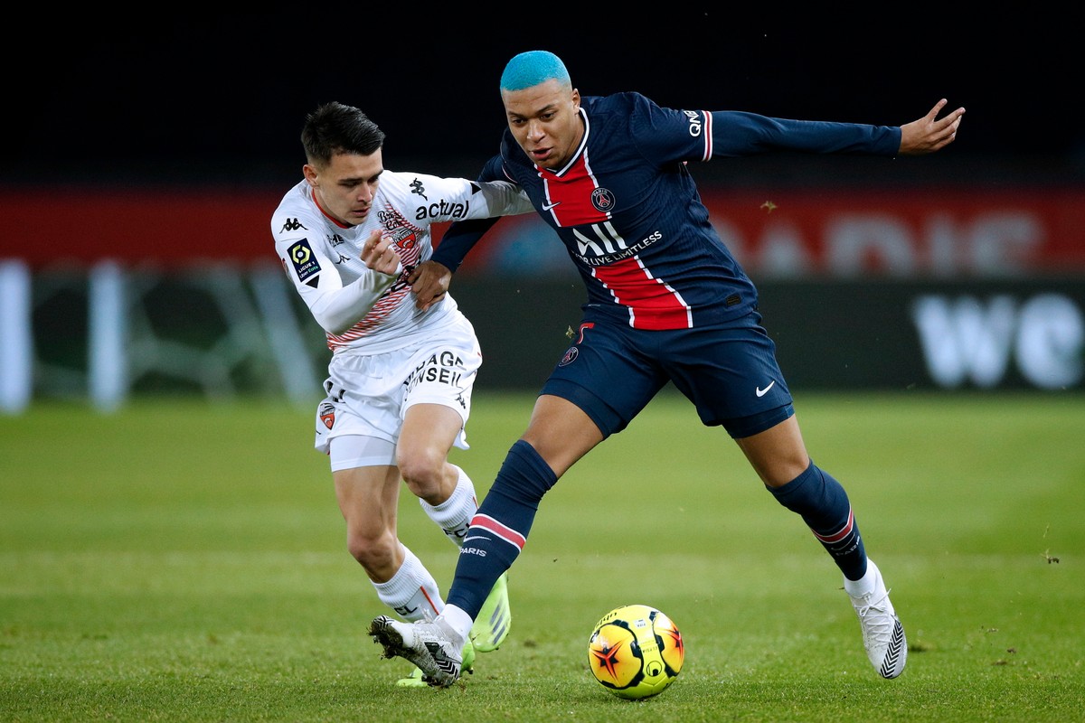 Kylian Mbappe i Enzo Le Fee