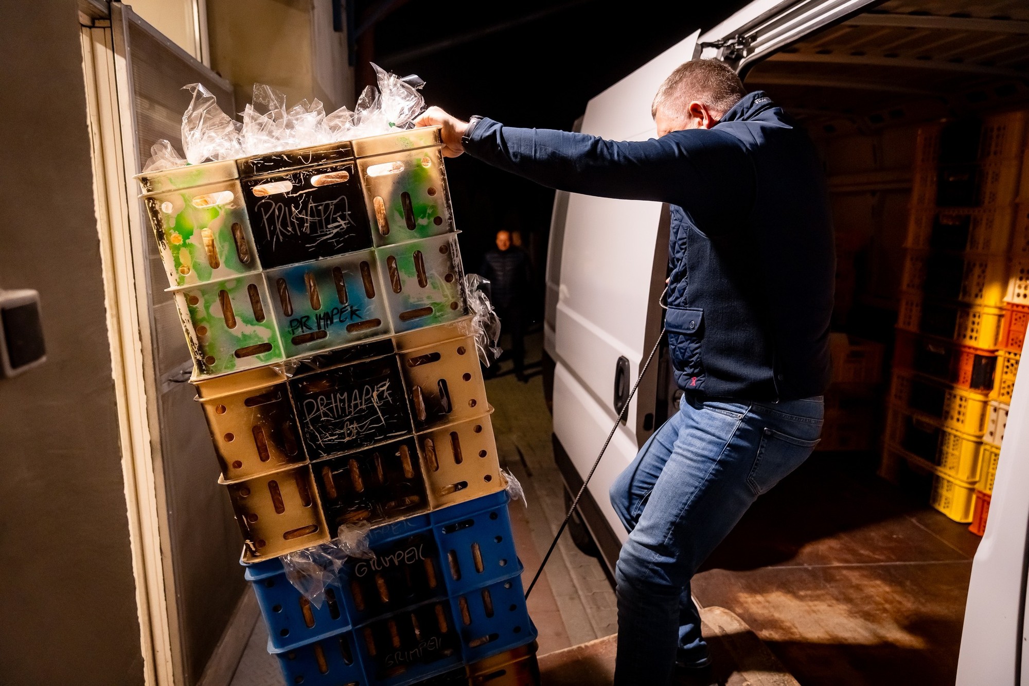 Predseda vlády SR Robert Fico absolvoval nočnú zmenu v pekárni v Bánovciach nad Bebravou.