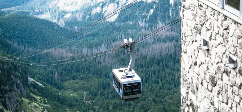 Tatry: Kolejka linowa znowu wozi turystów na Kasprowy Wierch