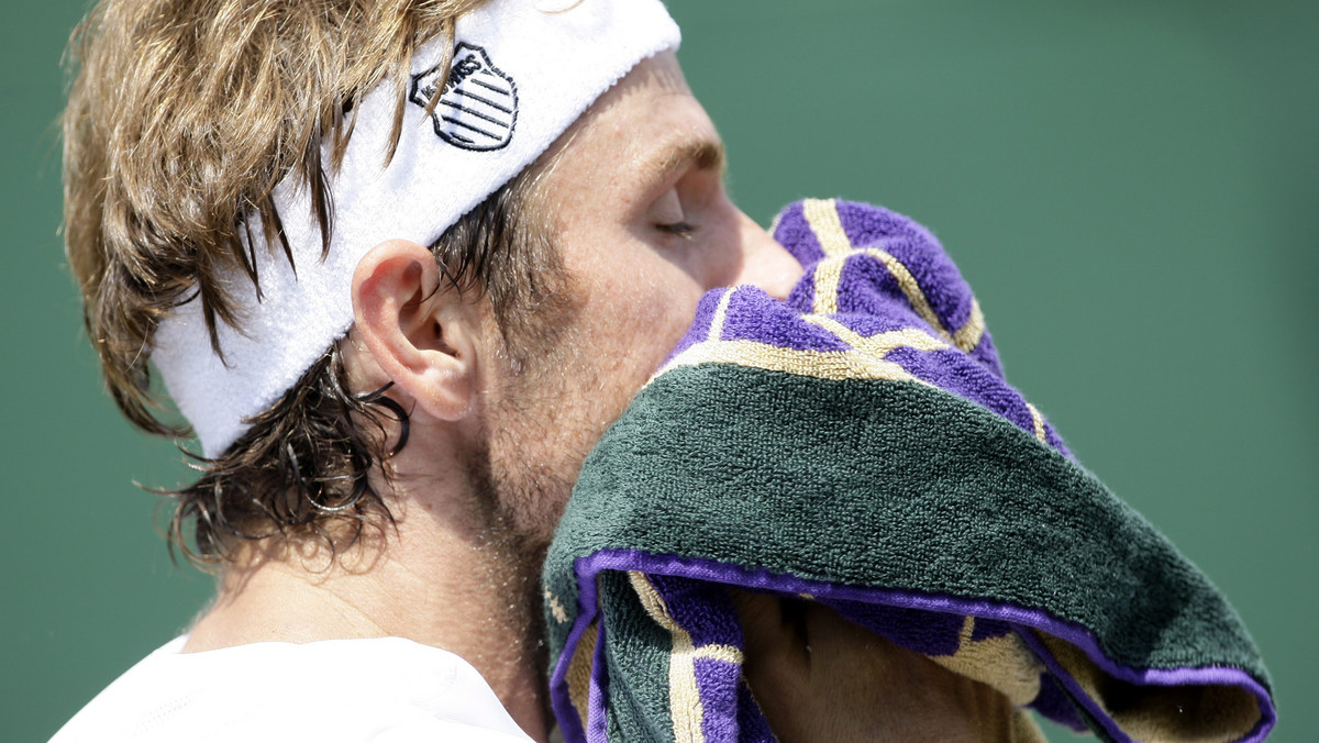 Rozstawiony z numerem piątym Amerykanin Mardy Fish triumfował w turnieju tenisistów ATP Tour na trawiastych kortach w Newport (z pulą nagród 442,5 tys. dolarów). W finale pokonał Belga Oliviera Rochusa (nr 4.) 5:7, 6:3, 6:4.