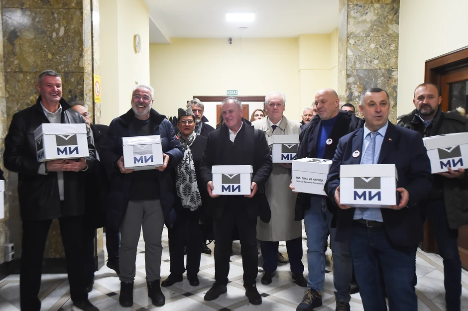 Pokret "Mi, glas iz naroda" se nakon poslednjih izbora raspao na čak tri dela