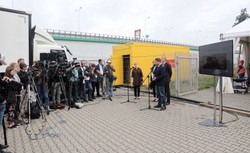 Trzaskowski: Premier chce robić politykę na awarii w oczyszczalni "Czajka"