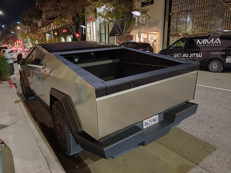 Tesla Cybertruck