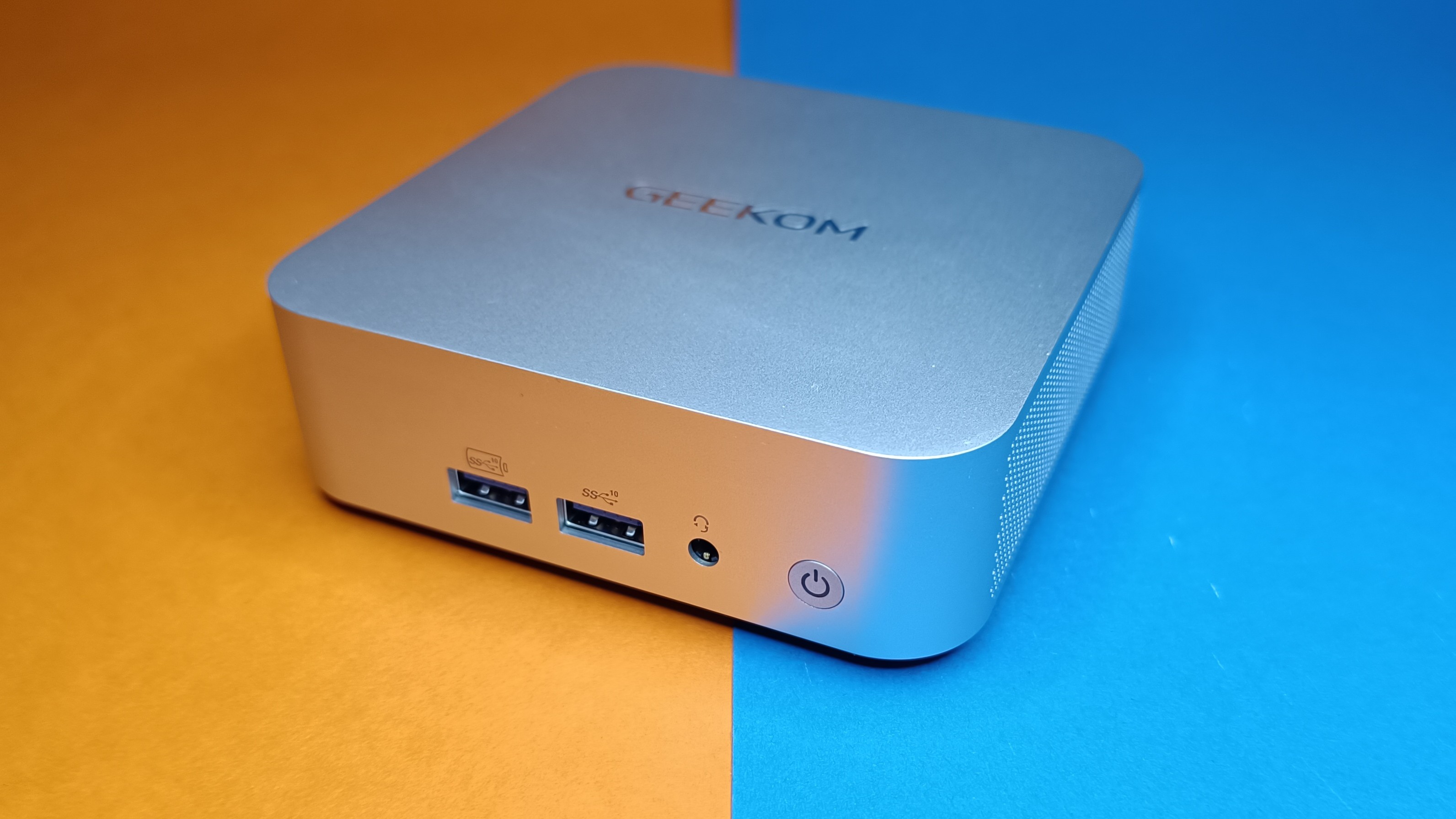 Geekom A5 Pro mit Ryzen 5 im Test: Kompakter Mini-PC auch unter