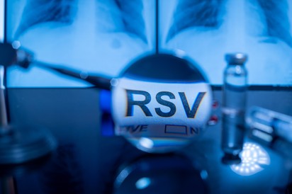Súlyos RSV-sek lettek az mRNS-vakcinával oltott gyerekek: betiltották a klinikai vizsgálatok folytatását