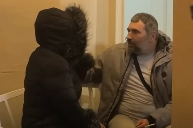 Pevačica (59) ušla u rijaliti da POVRATI STARU SLAVU, pa PREVARILA MUŽA sa Mikijem Đuričićem: Život joj krenuo nizbrdo, ostala upamćena po NEVIĐENOM SKANDALU!