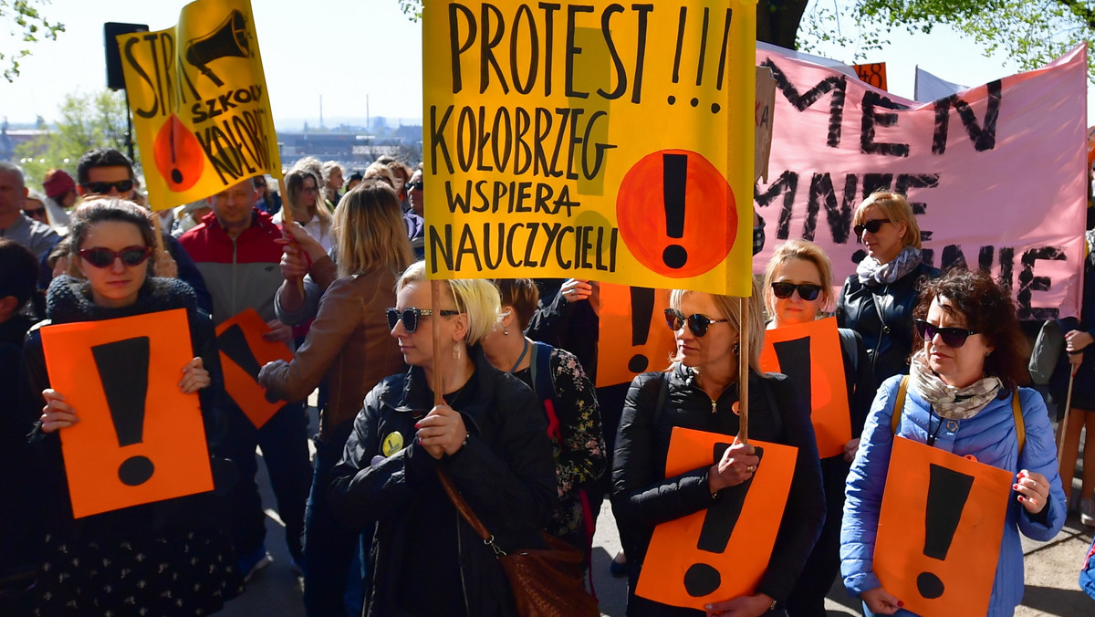 Strajk nauczycieli zawieszony. MKS Poznań: Broniarz musi odejść