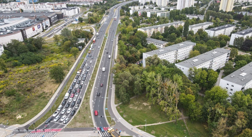 Ruch jest tu ogromny - przy ul. Krzywoustego pojawią się ekrany akustyczne