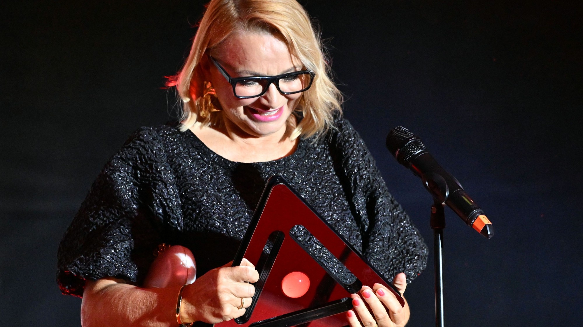 Herečka Anna Šišková si preberá cenu Hercova misia 19. júna 2026.