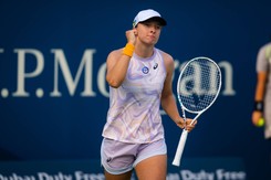 Świątek pewnie prowadzi w rankingu WTA. Linette na 21. miejscu