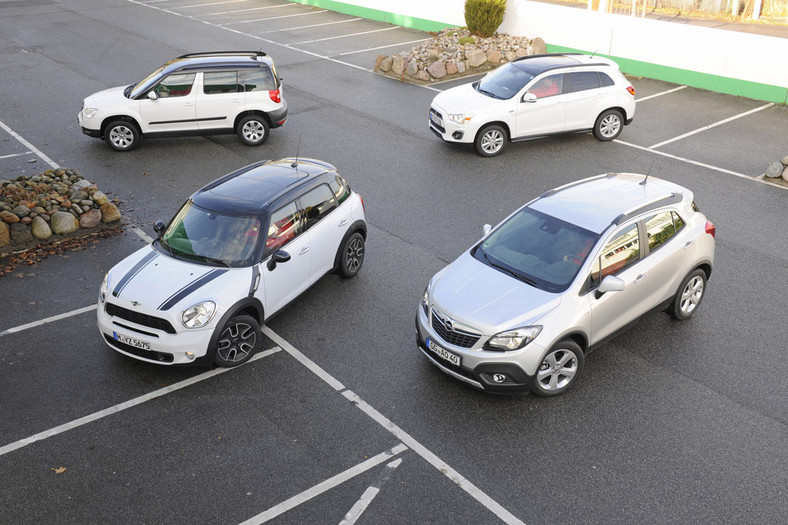 Opel Mokka kontra Mini Countryman, Skoda Yeti i Mitsubishi ASX: kto zrobił najlepszego małego SUV-a?
