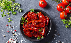Suszone pomidory - właściwości odżywcze i zdrowotne. Jak zrobić suszone pomidory?