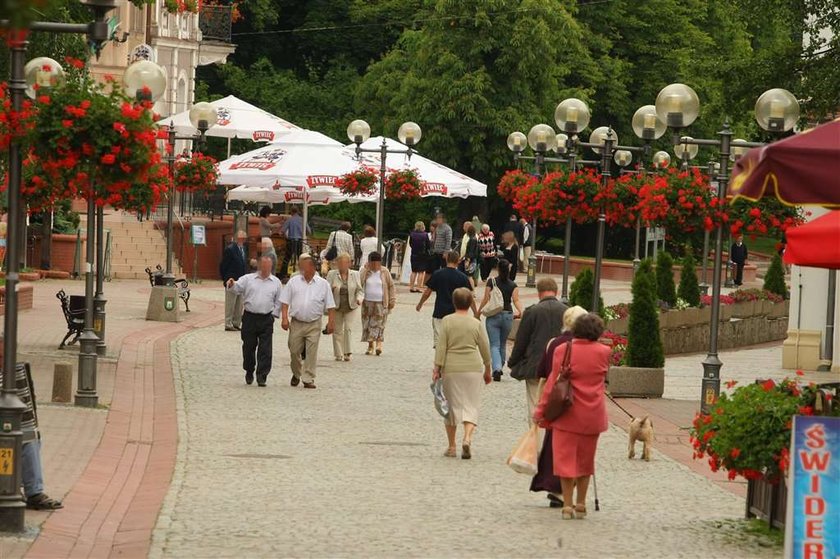 Burmistrz Szczawna nie chce brzydkich ludzi z Wałbrzycha