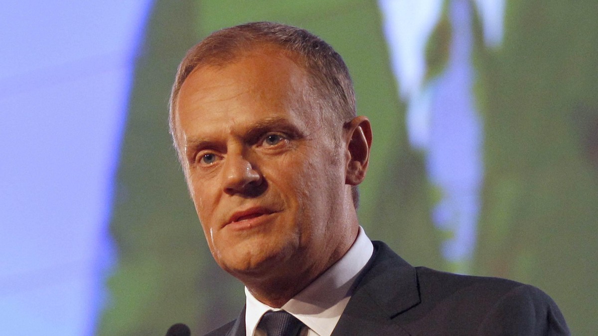 Premier Donald Tusk będzie rozmawiał w piątek ze związkowcami ws. reformy systemu emerytur mundurowych. Jest to kolejna w ostatnich latach próba zmian w "mundurówce"; strony zgadzają się, że system wymaga modernizacji - głównym elementem sporu jest wiek uprawniający do emerytury.