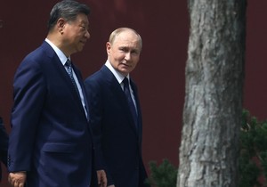 Si Đinping i Vladimir Putin u Pekingu 2. septembra 2025.