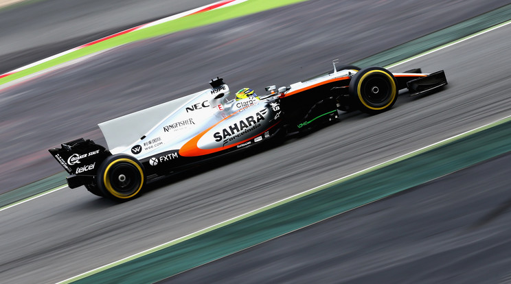 A Force India egy hete még ilyen festésű autókkal vett 
részt a barcelonai teszteken /Fotó: Europress - Getty Images