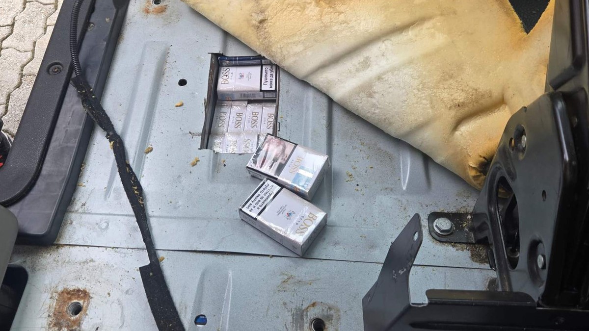 Policajci zaustavili Makedonca na Preševu, pa mu u autu našli prepun bunker