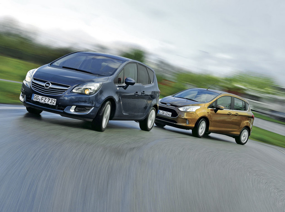 Opel Meriva kontra Ford BMax który minivan będzie