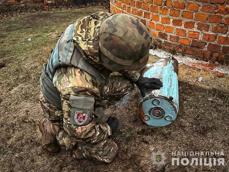 Nowa głowica Geran-2 o wadze 90 kg i ukraiński saper.