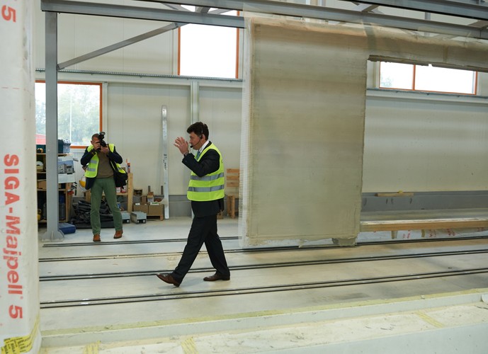 Domy z gdańskiej fabryki będą dostępne w różnych wersjach architektonicznych i różnym metrażu. <br><br><br>fot. (aw/zuz) PAP/Adam Warżawa