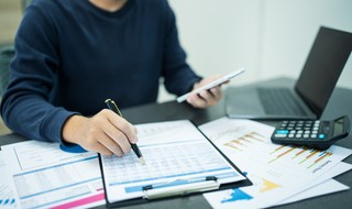 Zawieszenie biegu przedawnienia podatkowego. Jedną patologię zastąpi inna