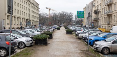 Co za pomysł! W Poznaniu chcą likwidować miejsca pod sądem i policją