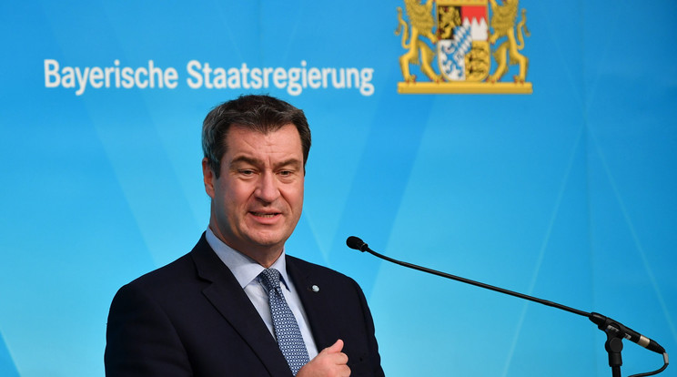 Markus Söder bajor tartományi miniszterelnök a kormányülés utáni sajtóértekezletén Münchenben. Fotó: MTI/EPA/Philipp Gülland