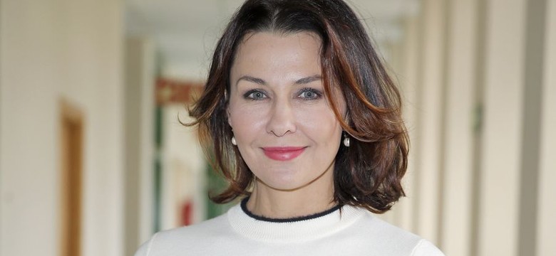 Anna Popek: Dobra żona nie powinna pchać się na pierwszy plan, ale stać u boku męża