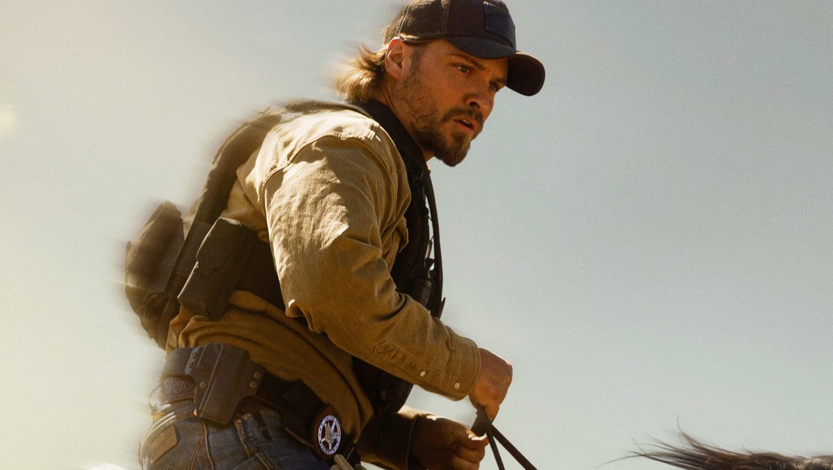 Luke Grimes jako Kayce Dutton w serialu "Marshals: historia z Yellowstone"