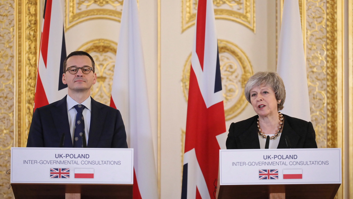 - Podzielamy to samo zobowiązanie i troskę o przyszłość Europy. Niepokoją nas działania Rosji podkopujące bezpieczeństwo europejskie - powiedziała premier Theresa May po zakończeniu polsko-brytyjskich konsultacji międzyrządowych.