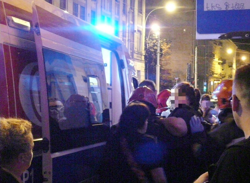 Gaz pieprzowy w tramwaju MPK przy ulicy Legionów w Łodzi. Jedna osoba ranna